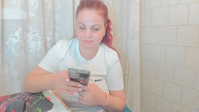 Snapshot of Adelamilfsex chatting on 4, 12, 2024 Adelamilfsex online show from 4, 12, 2024