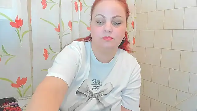 Snapshot of Adelamilfsex chatting on 2, 3, 2025 Adelamilfsex online show from 2, 3, 2025