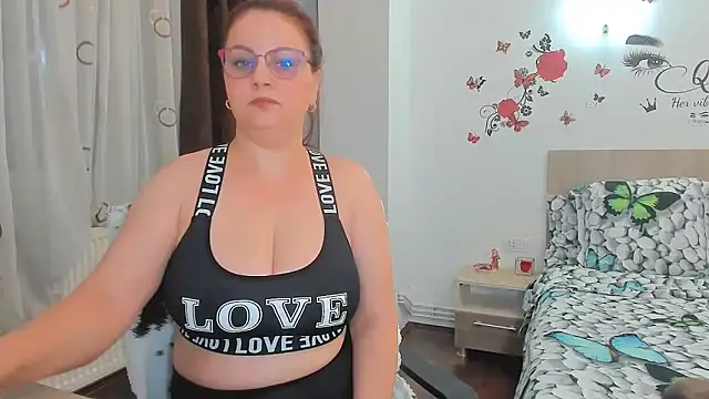 Snapshot of Adelamilfsex chatting on 6, 10, 2025 Adelamilfsex online show from 6, 10, 2025