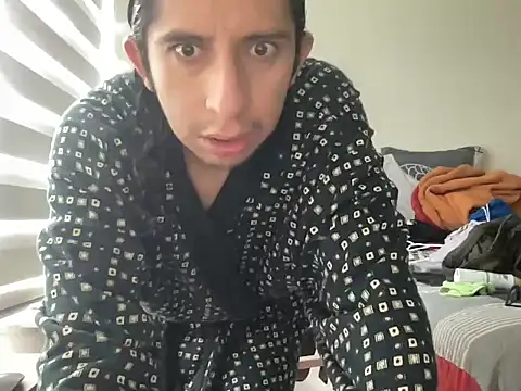 littlelatinhunter online show from 6, 11, 2025