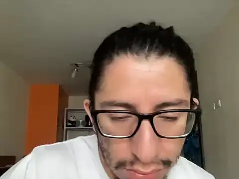 littlelatinhunter online show from 5, 2, 2026