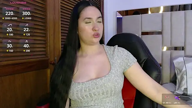 sofiaduque 26 online show from 26, 1, 2025