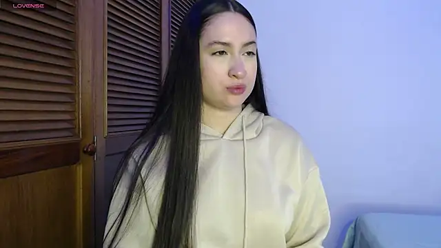 sofiaduque 26 online show from 16, 10, 2025