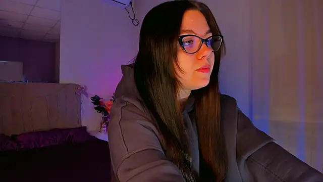 SelenaaSky online show from 6, 1, 2025