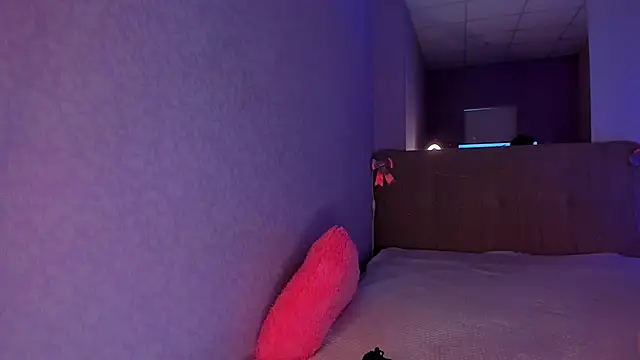 SelenaaSky online show from 7, 1, 2025