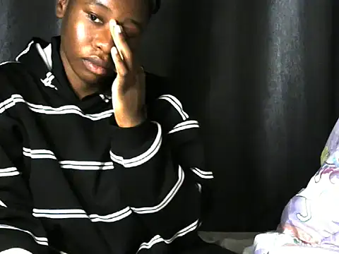 Snapshot of Novah_ chatting on 22, 6, 2026 Novah online show from 22, 6, 2026