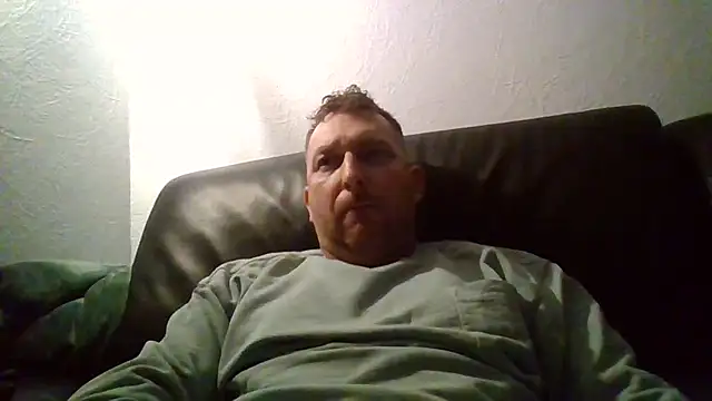 Snapshot of Au_plaisir_des_femmes chatting on 30, 11, 2025 Au plaisir des femmes online show from 30, 11, 2025