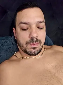 Snapshot of Mitzatb4u chatting on 15, 11, 2025 Mitzatb4u online show from 15, 11, 2025