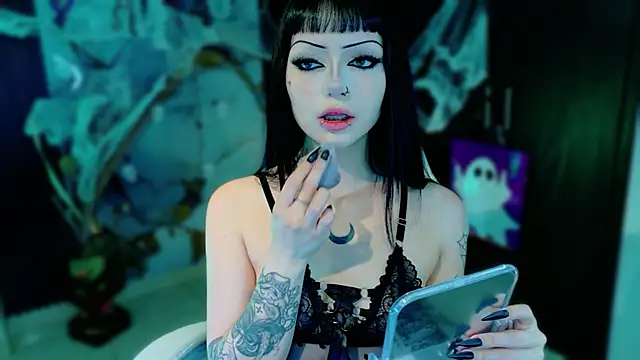 Madison Jackson online show from 27, 10, 2025