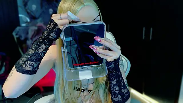 Madison Jackson online show from 8, 11, 2025