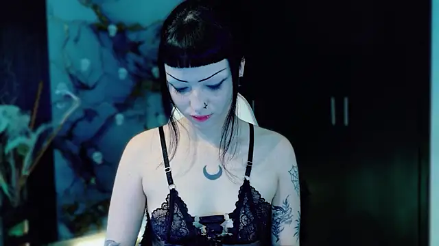 Madison Jackson online show from 24, 11, 2025