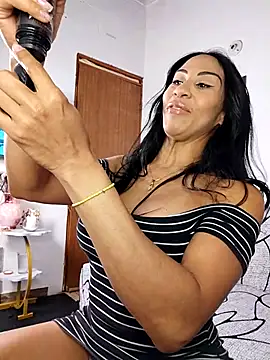 Snapshot of Charlotte_Bayron chatting on 9, 9, 2025 Charlotte Bayron online show from 9, 9, 2025