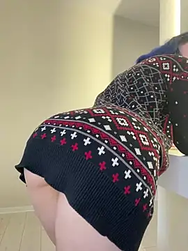 Erotic Synth Goddess online show from 29, 12, 2024