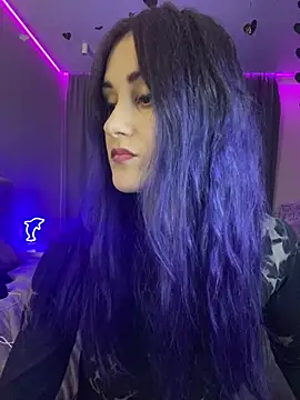 Erotic Synth Goddess online show from 8, 2, 2025