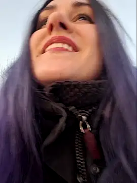 Erotic Synth Goddess online show from 25, 2, 2025