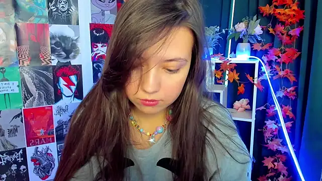 Snapshot of Lina_Brownie chatting on 4, 12, 2024 Lina Brownie online show from 4, 12, 2024