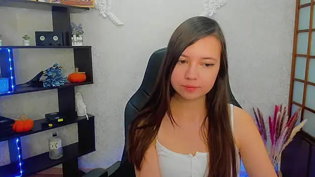 Snapshot of Lina_Brownie chatting on 15, 12, 2024 Lina Brownie online show from 15, 12, 2024
