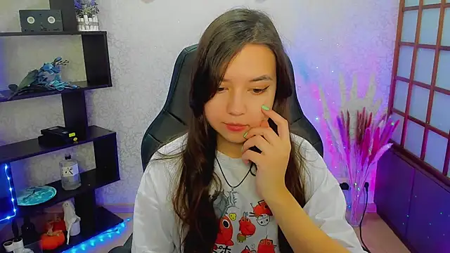 Snapshot of Lina_Brownie chatting on 29, 12, 2024 Lina Brownie online show from 29, 12, 2024