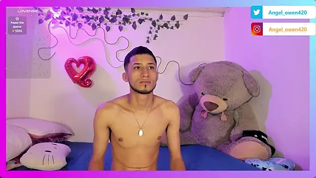 Angel owen1 online show from 4, 12, 2024