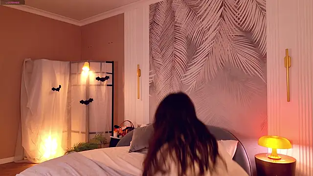 Miley Smile online show from 1, 11, 2025