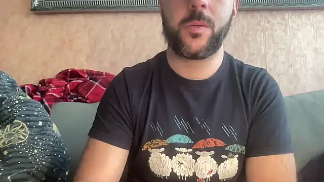 Snapshot of RedDante89 chatting on 6, 1, 2025 RedDante89 online show from 6, 1, 2025