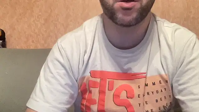 Snapshot of RedDante89 chatting on 22, 1, 2025 RedDante89 online show from 22, 1, 2025