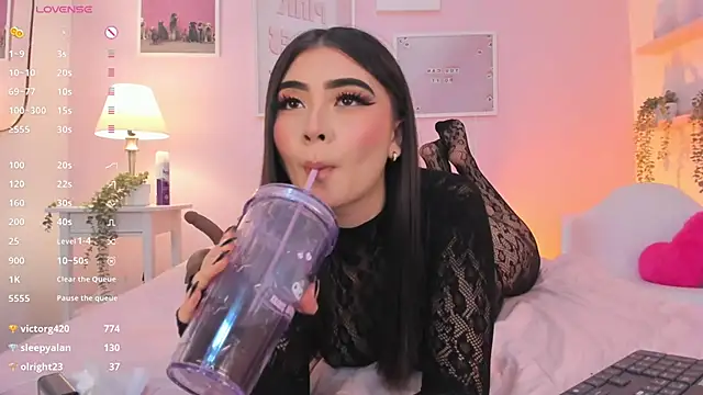 Snapshot of little-natt chatting on 8, 2, 2025 little-natt online show from 8, 2, 2025