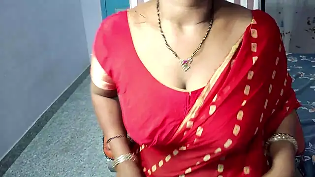 Snapshot of samyukthapuretelugu chatting on 7, 6, 2026 samyukthapuretelugu online show from 7, 6, 2026