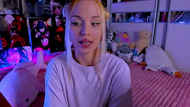 Cute  Pony online show from 23, 4, 2026