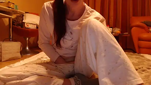 Snapshot of LovelyAndraGirl chatting on 1, 6, 2026 LovelyAndraGirl online show from 1, 6, 2026