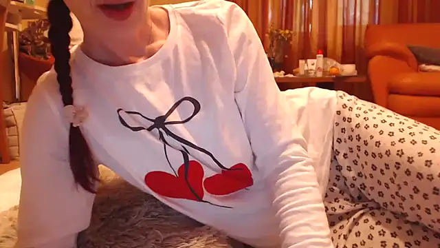 Snapshot of LovelyAndraGirl chatting on 12, 6, 2026 LovelyAndraGirl online show from 12, 6, 2026