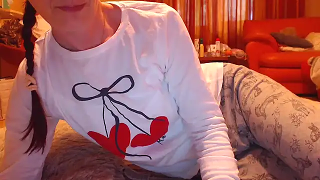 Snapshot of LovelyAndraGirl chatting on 20, 6, 2026 LovelyAndraGirl online show from 20, 6, 2026