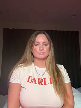 Sophie Raegan online show from 2, 2, 2026