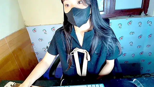   Saphia   online show from 19, 10, 2025