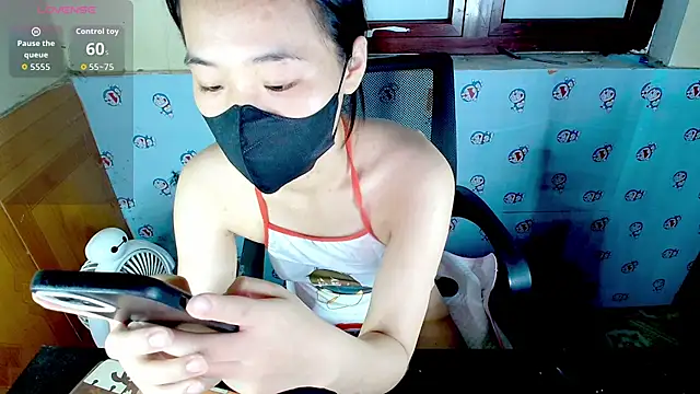 Snapshot of __Saphia__ chatting on 17, 5, 2026 Saphia online show from 17, 5, 2026
