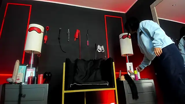 CharlotteScotte online show from 5, 11, 2025