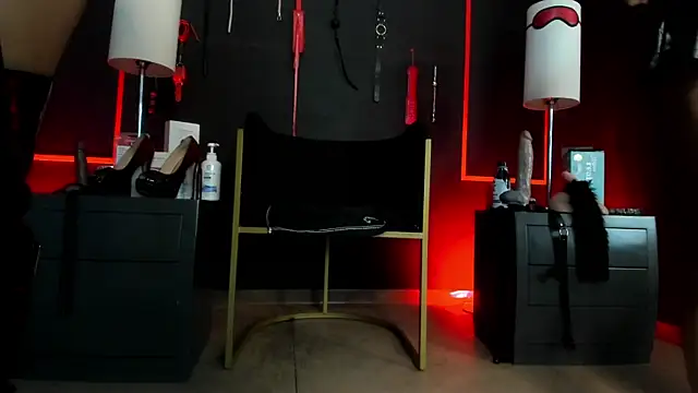 CharlotteScotte online show from 19, 12, 2025