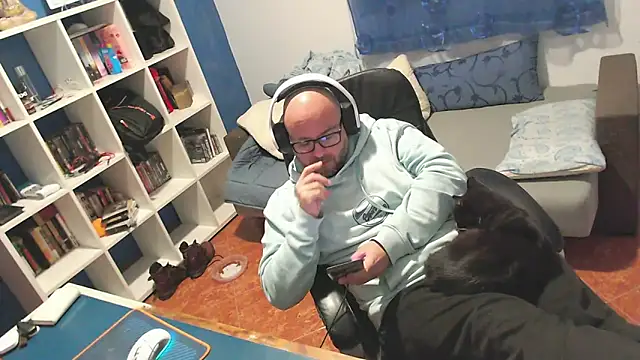 ravingr4d4 online show from 3, 3, 2026