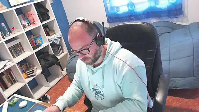 ravingr4d4 online show from 23, 3, 2026