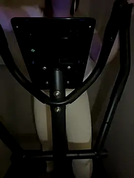 -R0sa-8ella- online show from 8, 9, 2025