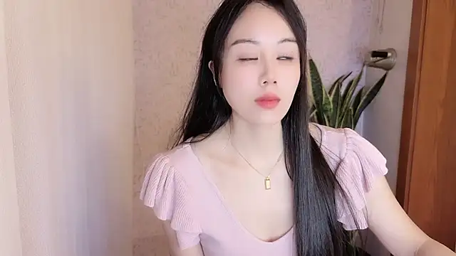 Snapshot of XIAOYU-a chatting on 15, 10, 2025 XIAOYU-a online show from 15, 10, 2025