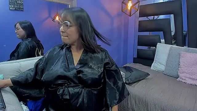 Snapshot of Romina017 chatting on 15, 1, 2025 Romina017 online show from 15, 1, 2025