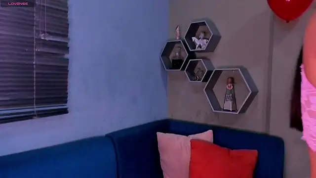 Sussy Bell01 online show from 19, 2, 2025