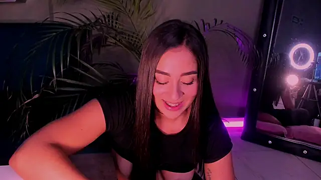 Sussy Bell01 online show from 23, 2, 2025