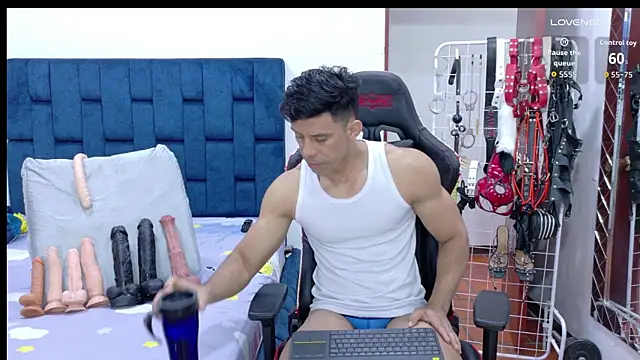 JoseRumbero26 online show from 2, 4, 2026