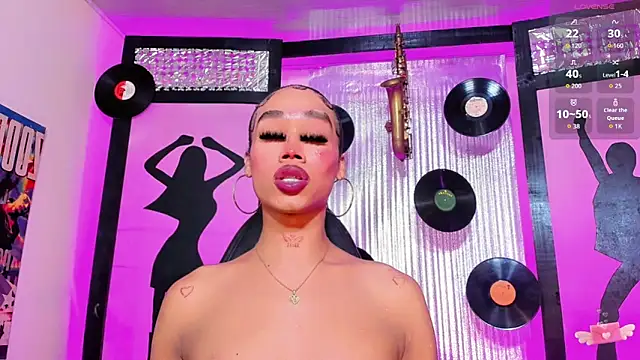  ChanellR  online show from 13, 4, 2026