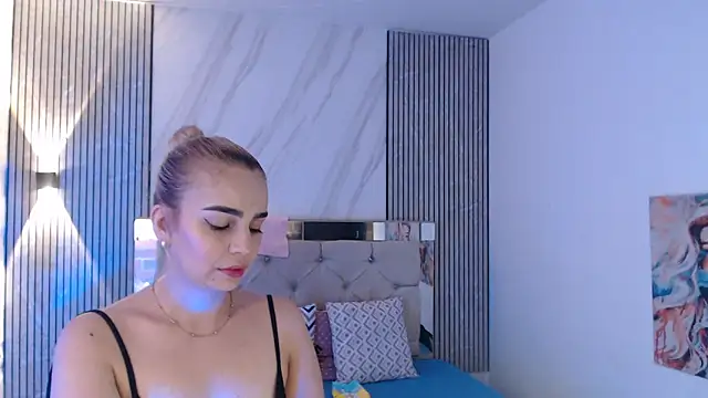 ashley  tylor online show from 15, 4, 2026