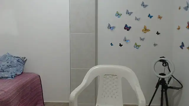 Snapshot of madonna101 chatting on 19, 10, 2025 madonna101 online show from 19, 10, 2025