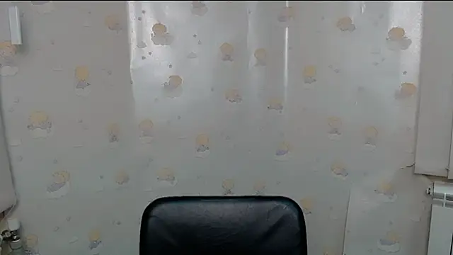 Snapshot of AliceFlirtt_ chatting on 25, 12, 2024 AliceFlirtt online show from 25, 12, 2024