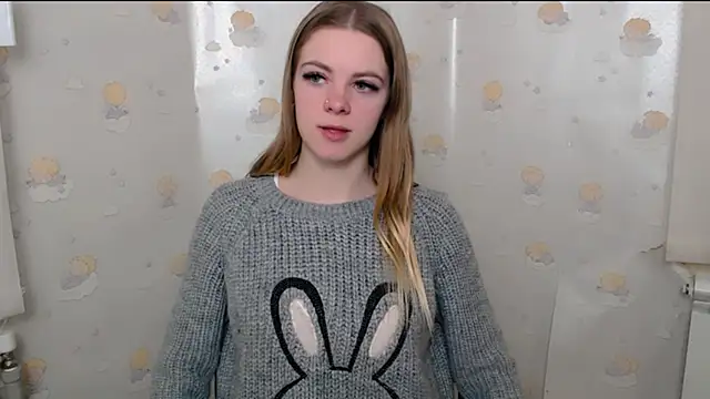 Snapshot of AliceFlirtt_ chatting on 3, 1, 2025 AliceFlirtt online show from 3, 1, 2025
